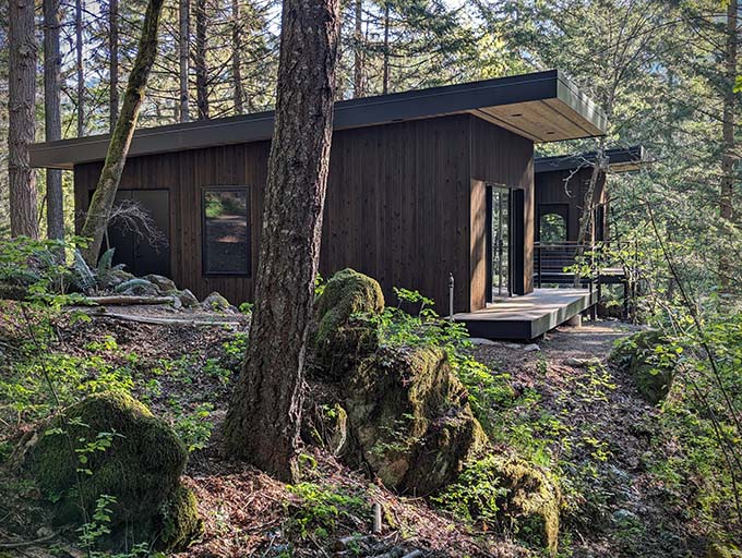 A west view of the abbot’s kuti, or cabin, where Ajahn Sudanto lives and practices.