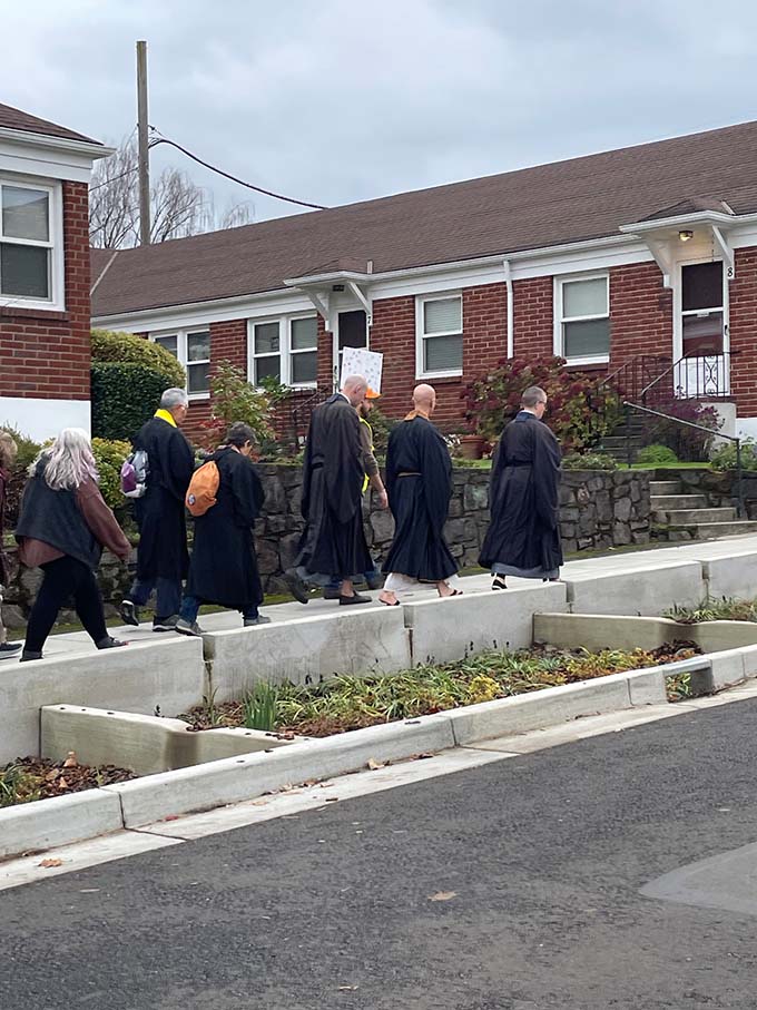 Participants from No Rank Zendo at the beginning of the walk.