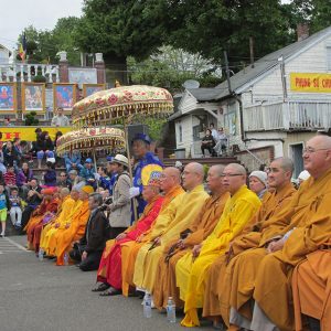 Co Lam Temple in Seattle supported a wider Vesakha celebration in 2014, tied to consecration of a statue of Buddha as a boy.