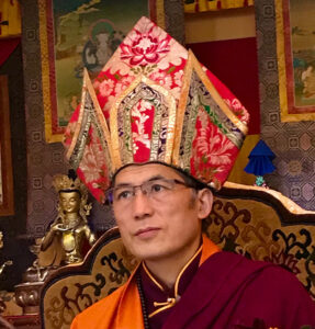 Dza Kilung Rinpoche leading a Whidbey Island retreat