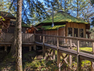 The sanctuary building at Earthspring Sanctuary, rented for the Aranya Refuge temporary spring monastery from March 16 - Apr 15